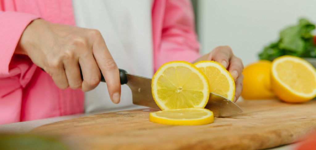 How to Clean Wooden Cutting Board with Lemon