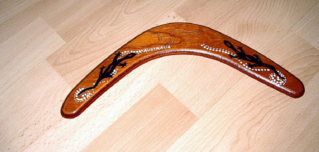 How to Make a Boomerang Out of Wood