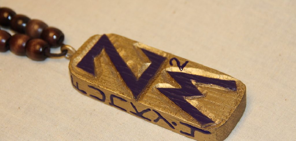 How to Make a Wooden Necklace