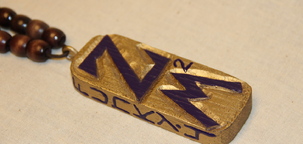 How to Make a Wooden Necklace