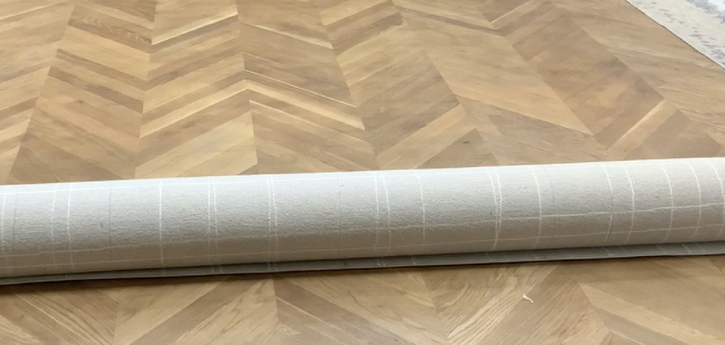 How to Pull Up Carpet from Hardwood Floors