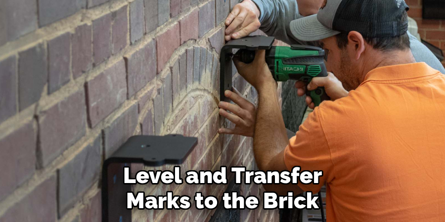 Level and Transfer Marks to the Brick